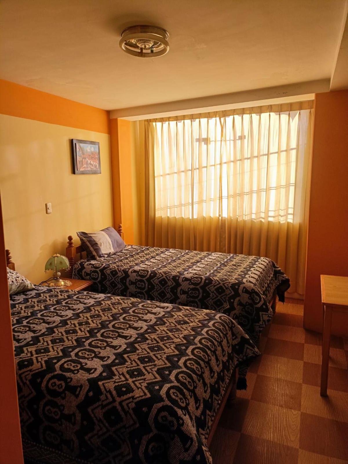 Hostal Vista Al Lago Titicaca Пуно Екстер'єр фото