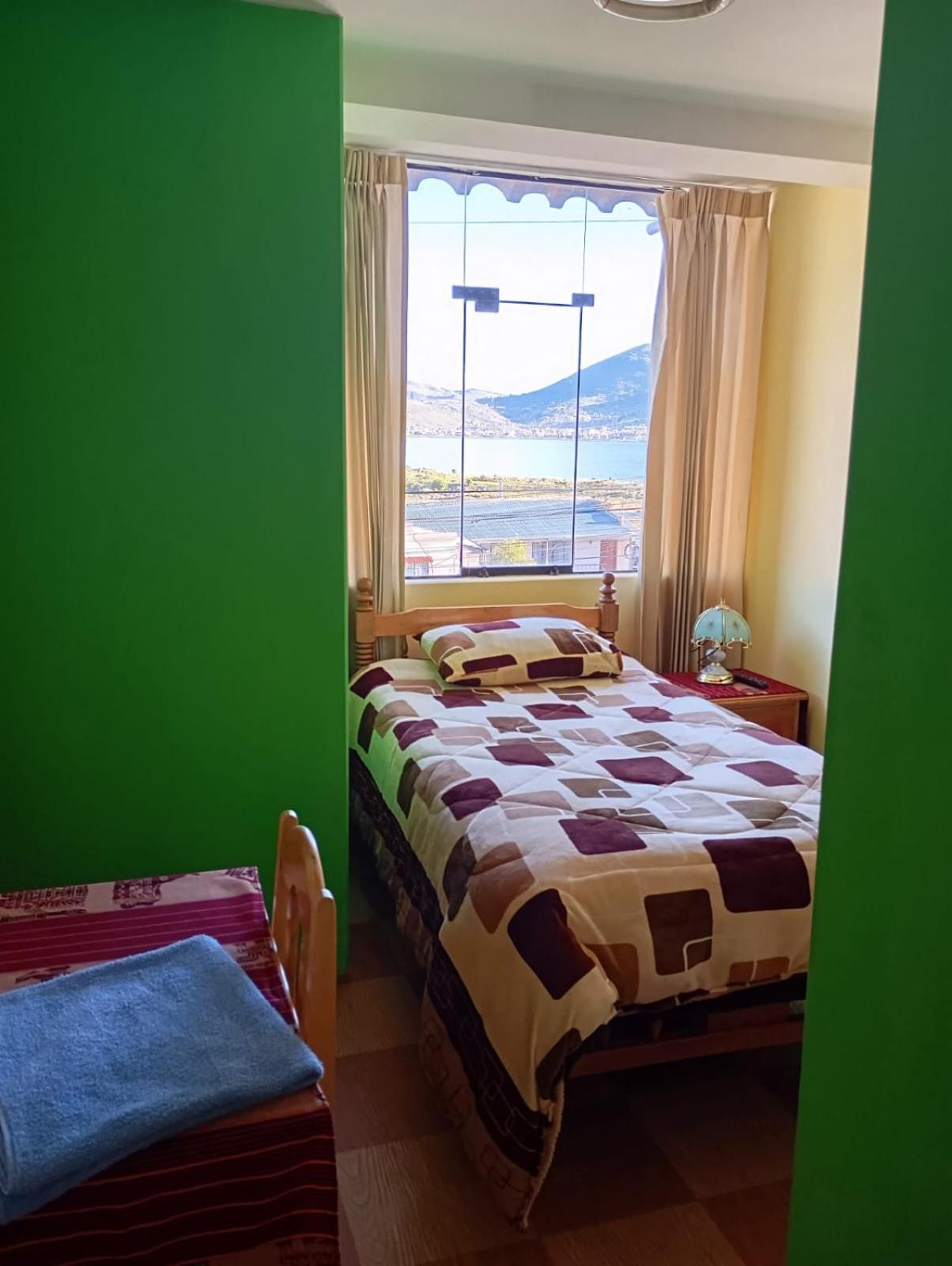 Hostal Vista Al Lago Titicaca Пуно Екстер'єр фото